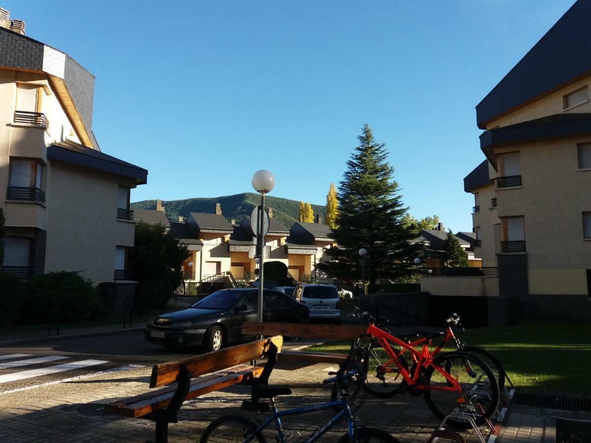 Best Biescas Tourist Home Екстериор снимка