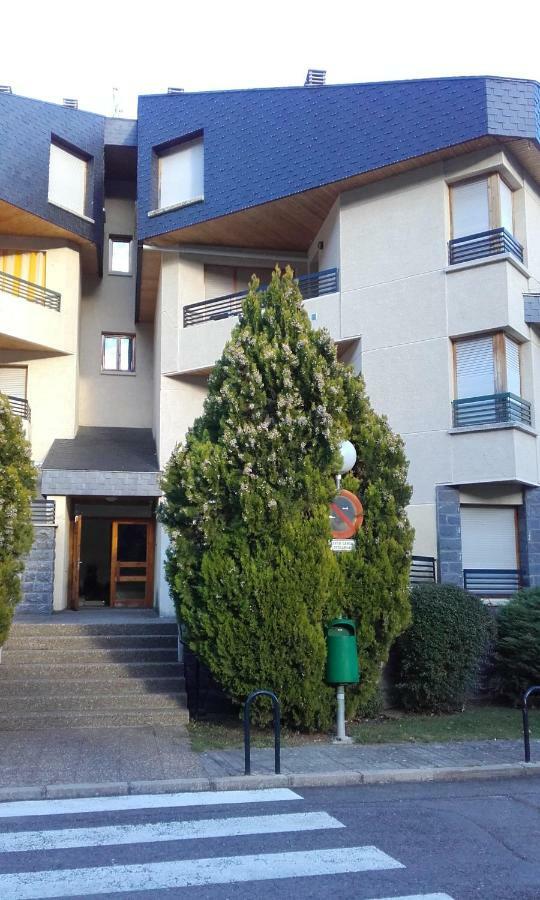 Best Biescas Tourist Home Екстериор снимка