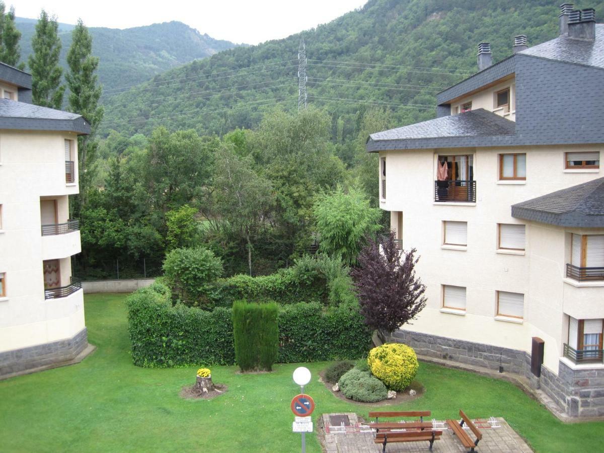 Best Biescas Tourist Home Екстериор снимка