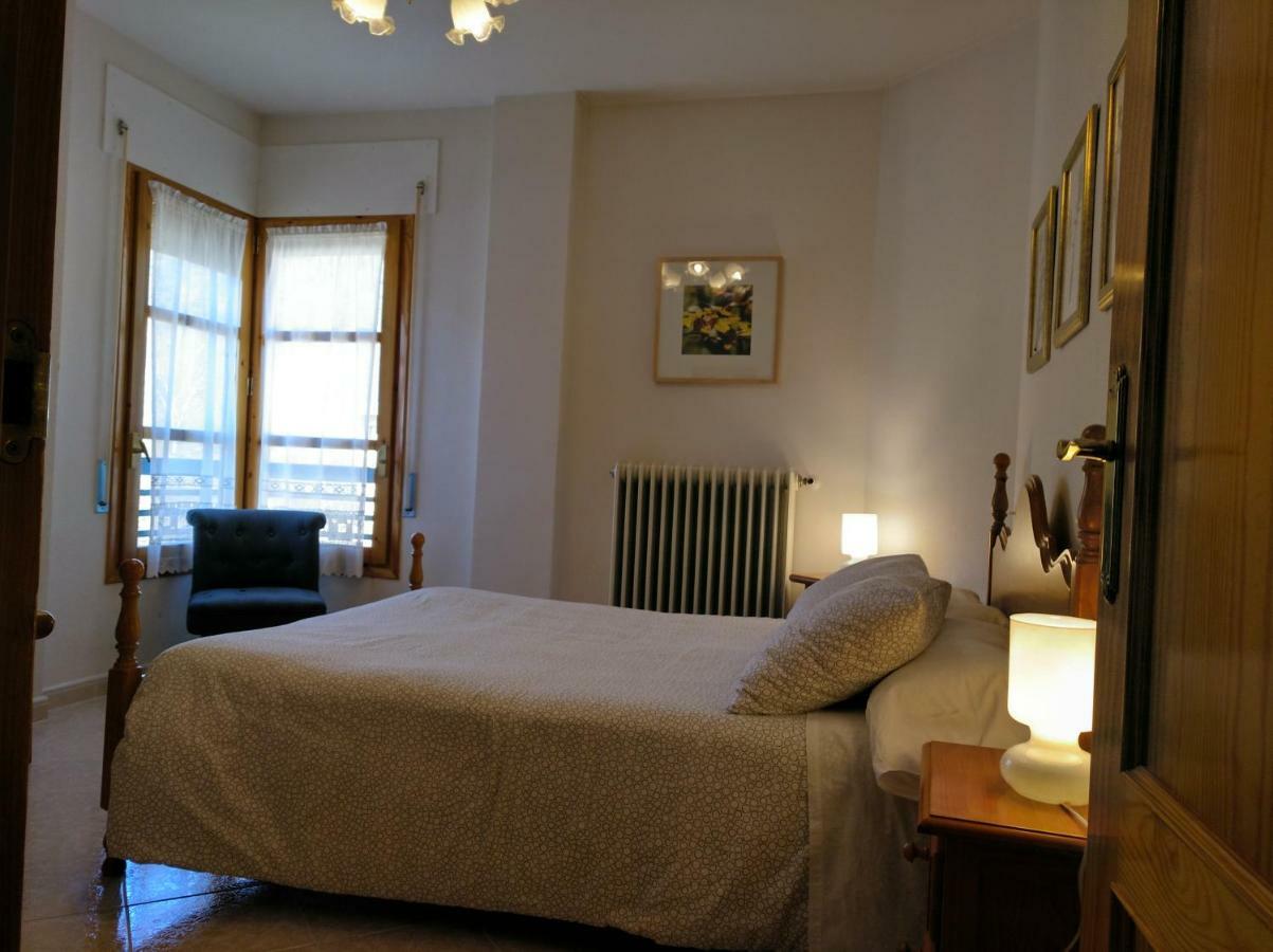 Best Biescas Tourist Home Екстериор снимка